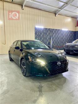 نیسان ئەلتیما